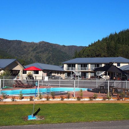 Linkwater Motel And Backpackers ภายนอก รูปภาพ